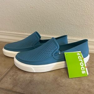 NEW Crocs Men’s Size 9 Citilane Roka Slip-On Dusty Blue & White Shoes